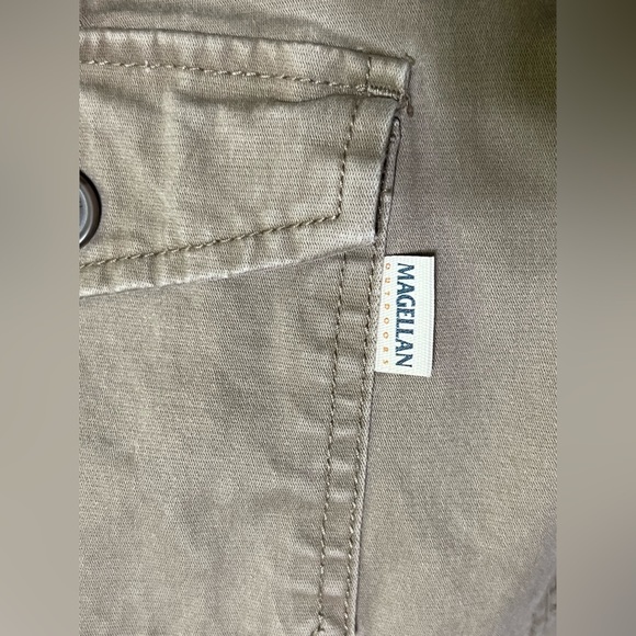 Magellan Outdoors Brown Women’s Shorts (Sz 6) - Picture 5 of 12